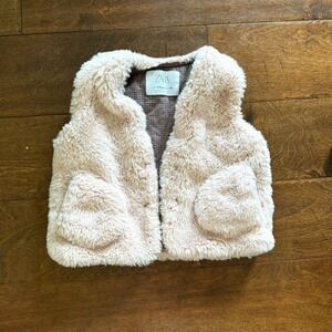 Zara Girls Size 6-9 Month Faux Fur Pink Vest Pink